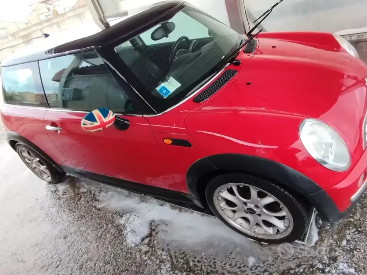 Usata Mini One D 88 CV (64 kW) 2006 Rosso Utilitaria