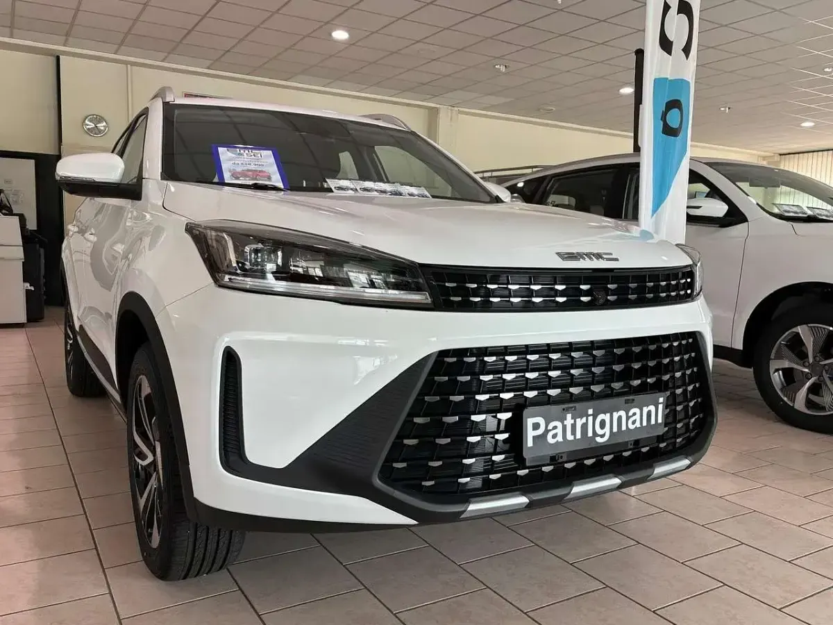 Ny EMC SEI 113 HK (83 kW) 2025 Silver SUV