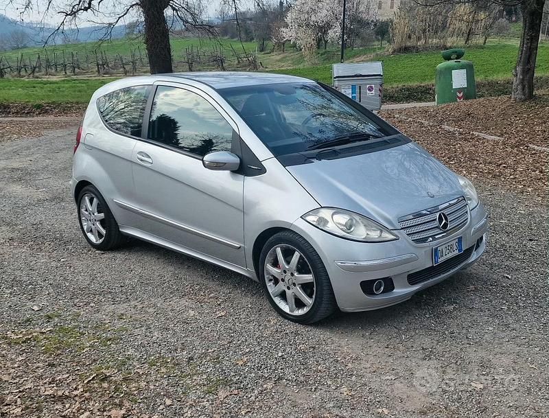 Usata Mercedes A200 Avantgarde 140 CV (102 kW) 2005 Grigio Berlina