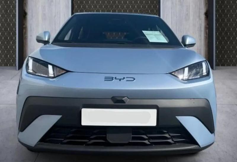 Nuova BYD Dolphin Surf Boost 65 kW (89 CV) 2026 Ice blue Utilitaria