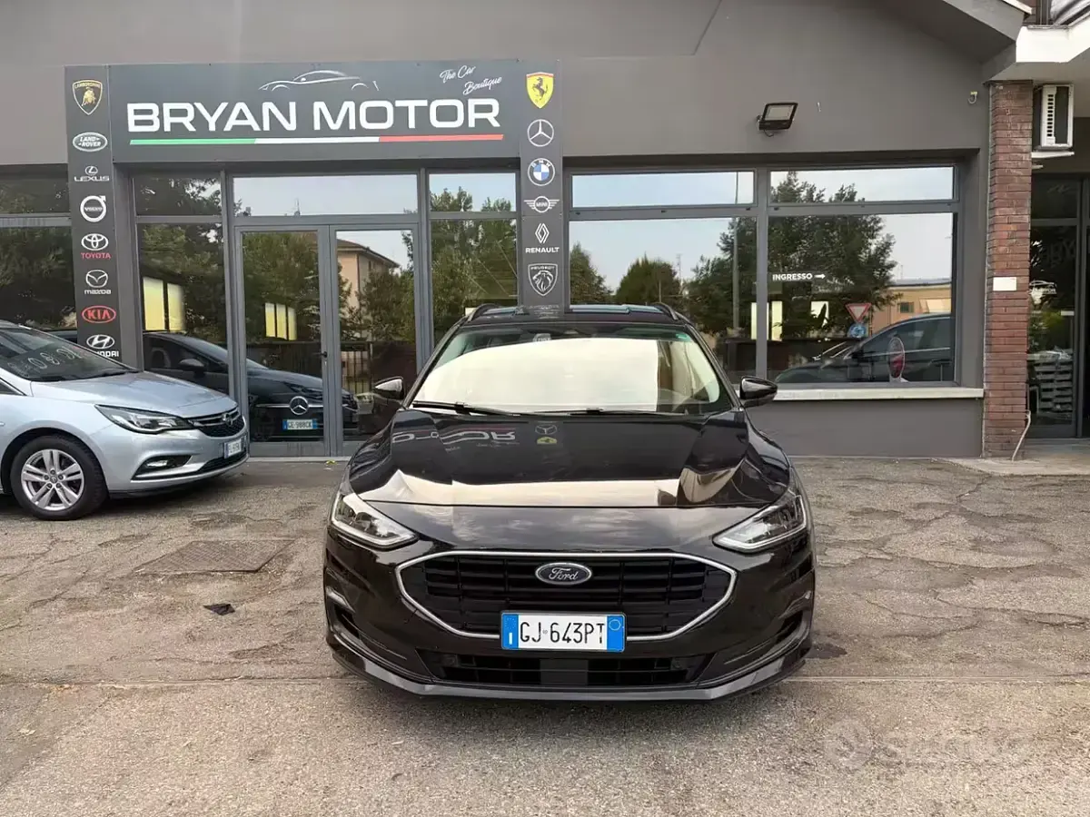 Usata Ford Focus Business Edition 120 CV (88 kW) 2022 Nero Station wagon