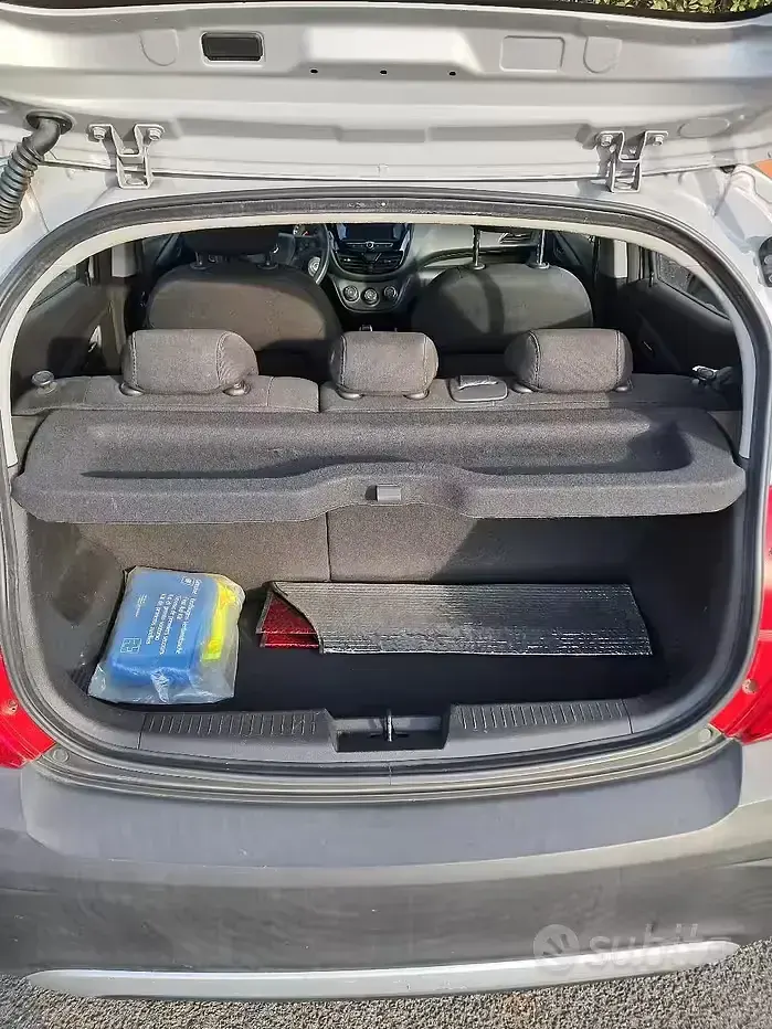 Usata Opel Karl 75 CV (55 kW) 2017 Grigio Utilitaria