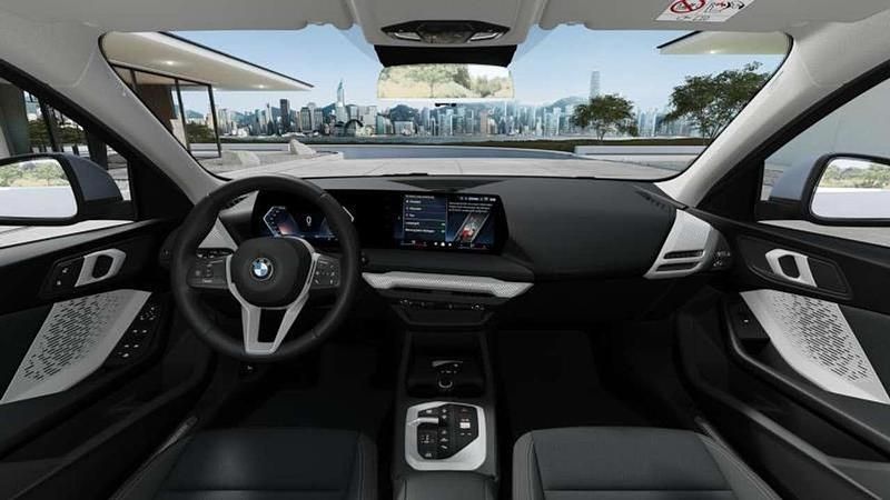 Nuova BMW 120 M Sport 170 CV (125 kW) 2026 Storm bay metallizzato Utilitaria