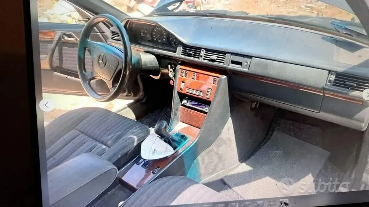 Usata Mercedes 250 1992 Nero Berlina