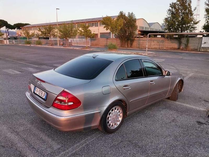 Usata Mercedes E270 Elegance 177 CV (130 kW) 2003 Station wagon
