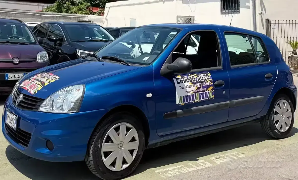 Usata Renault Clio 58 CV (42 kW) 2009 Bluazzurro Utilitaria