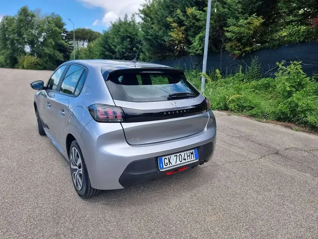 Usata Peugeot 208 Active 101 CV (74 kW) 2023 Grigio Utilitaria