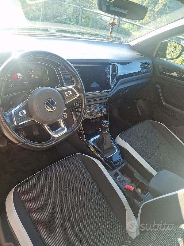 Usata VW T-Roc Advance 150 CV (110 kW) 2021 Nero SUV