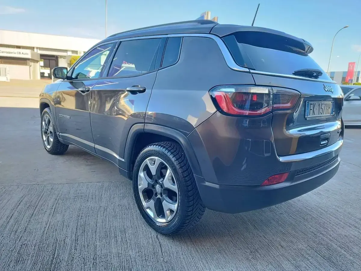 Usata Jeep Compass Limited 120 CV (88 kW) 2017 Grigio SUV