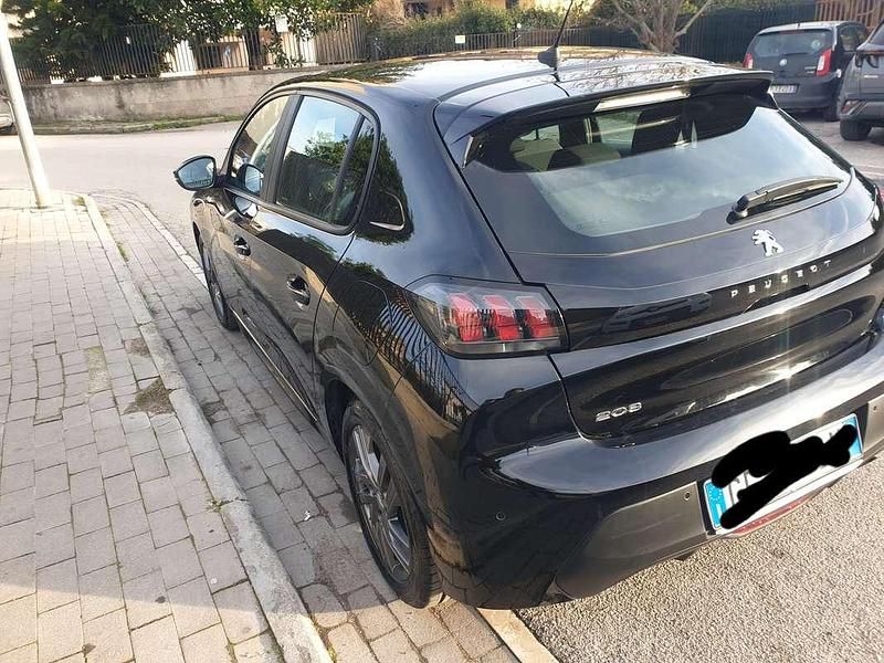 Usata Peugeot 208 Active 101 CV (74 kW) 2021 Nero Utilitaria