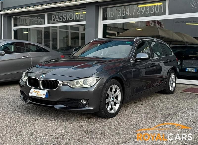 Usata BMW 318 Comfort Edition 143 CV (105 kW) 2013 Grigio Berlina
