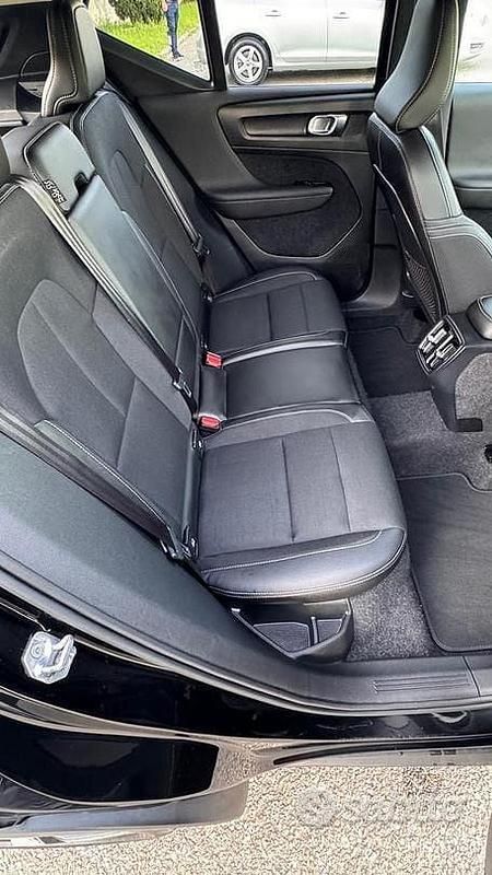 Usata Volvo XC40 150 CV (110 kW) 2019 Nero SUV