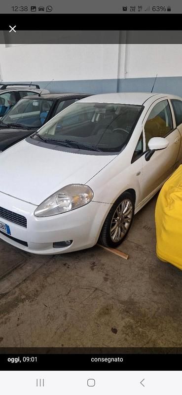 Usata Fiat Grande Punto Sport 120 CV (88 kW) 2008 Bianco Utilitaria