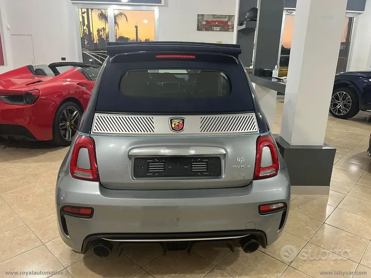 Usata Abarth 695C 180 CV (132 kW) 2018 Grigio Cabrio
