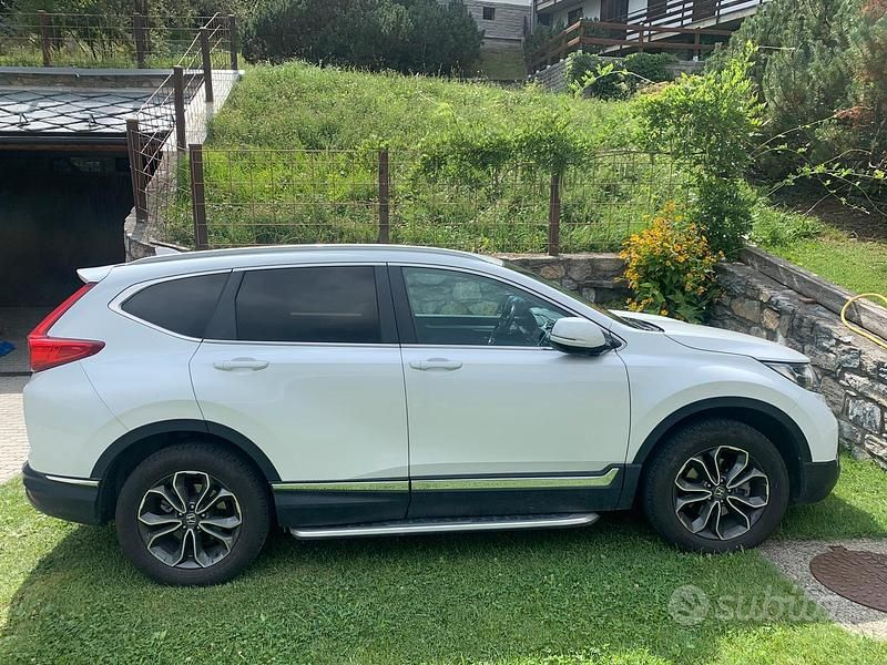 Usata 2022 Honda CR-V Executive SUV | 31.500 € (Cara) - Immagine 1/4