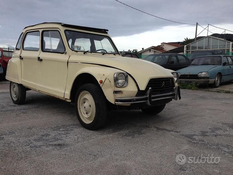 Usata Citroën Dyane 1980 Marrone Utilitaria