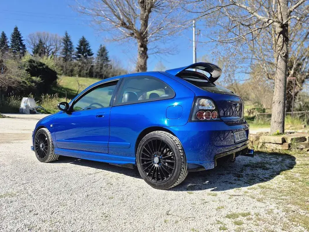 Usata MG ZR 160 CV (117 kW) 2002 Utilitaria