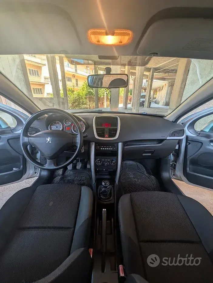 Usata Peugeot 207 68 CV (50 kW) 2011 Grigio Berlina