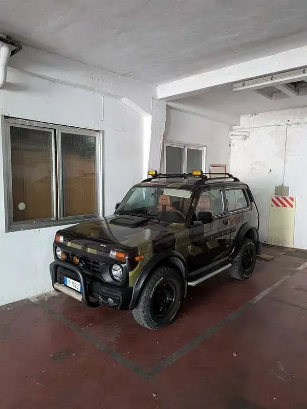 Usata Lada niva 83 CV (61 kW) 2019 SUV