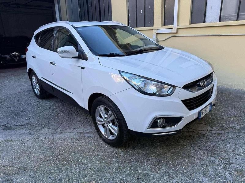 Bianco Usata 2011 Hyundai ix35 Style SUV | 4990 € (Buon prezzo) - Immagine 1/4