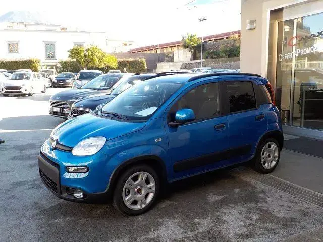 Nuova Fiat Panda Icon 69 CV (50 kW) 2025 Multicolore(met.) Utilitaria