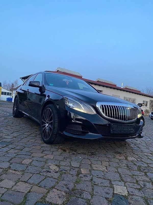 Usata Mercedes E220 170 CV (125 kW) 2014 Berlina