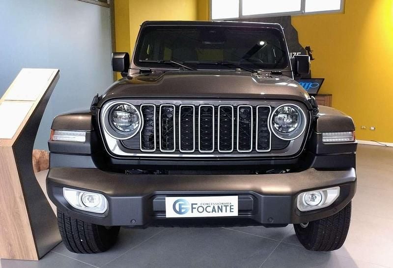 Nuova Jeep Wrangler Sahara 272 CV (200 kW) 2026 Grigio SUV