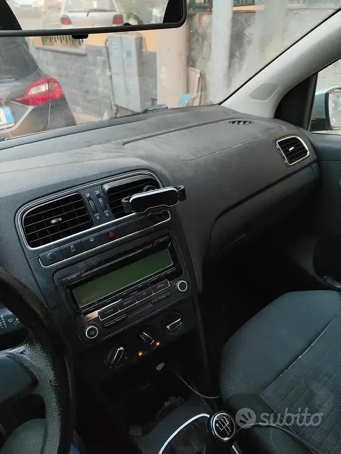 Usata VW Polo Comfortline 75 CV (55 kW) 2009 Grigio Utilitaria