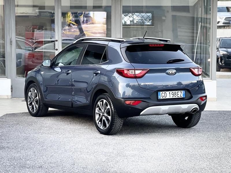 Usata Kia Stonic GT-Line 120 CV (88 kW) 2020 Blu SUV