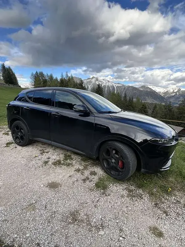 Usado Alfa Romeo Tonale Veloce 160 HP (117 kW) 2024 Preto SUV