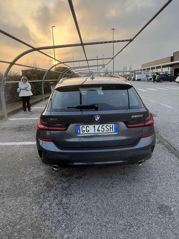 Usata BMW 320 M Sport 190 CV (139 kW) 2021 Grigio Station wagon