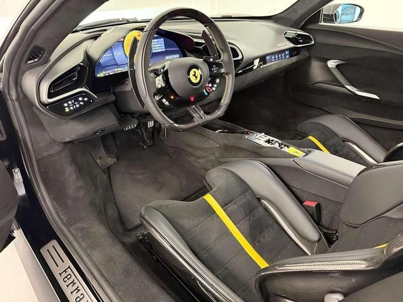 Usata Ferrari 296 662 CV (486 kW) 2025 Nero Cabrio