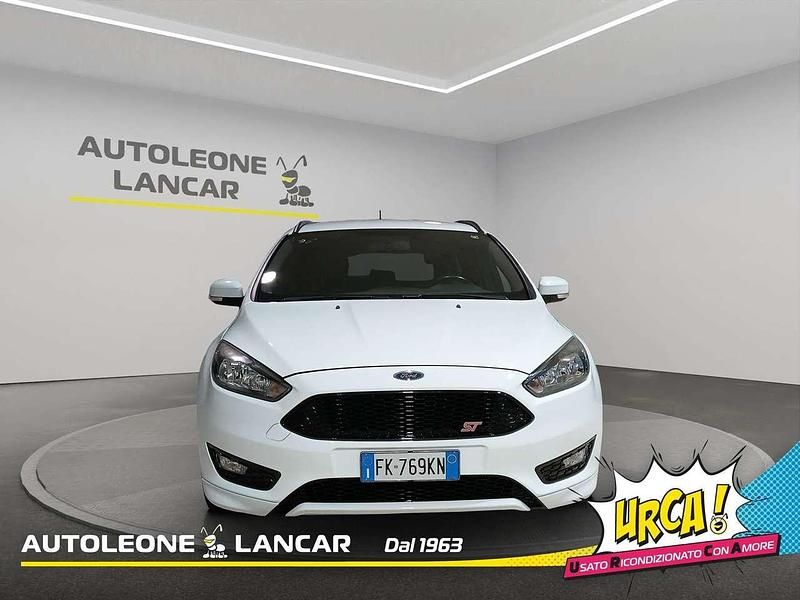 Usata Ford Focus ST-Line 120 CV (88 kW) 2017 Bianco Station wagon