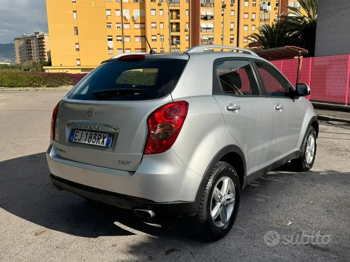 Usata SsangYong Korando 175 CV (128 kW) 2011 Grigio SUV