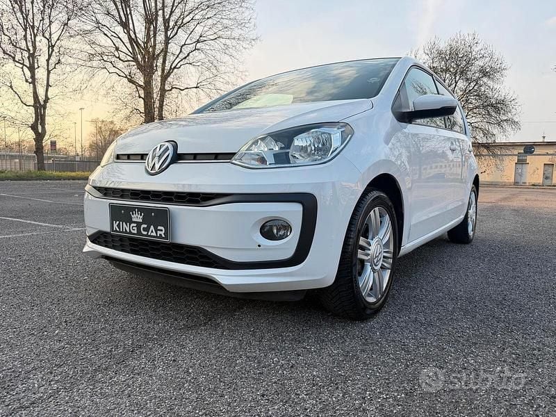 Usata VW up! Move 68 CV (50 kW) 2019 Bianco Utilitaria