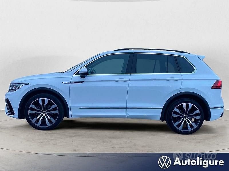 Usata VW Tiguan R-line 150 CV (110 kW) 2021 Bianco SUV