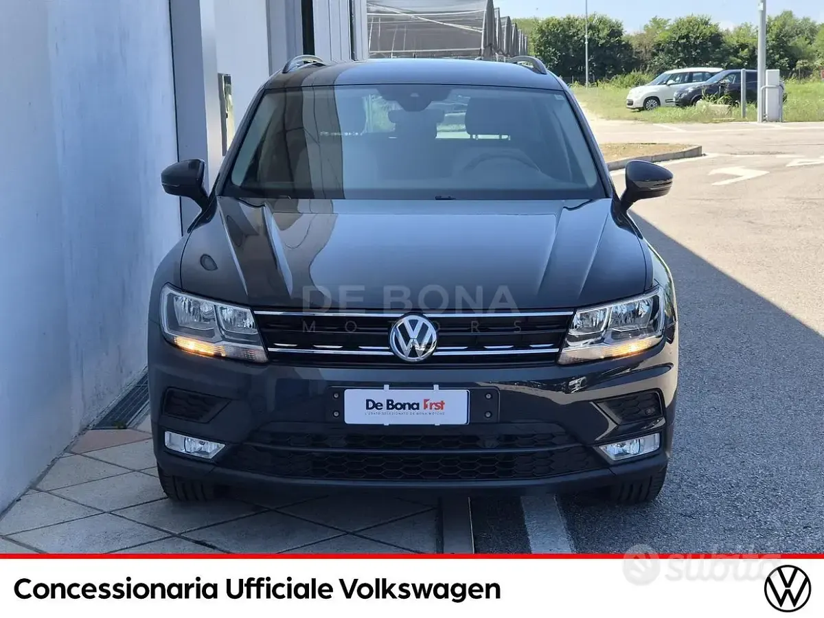 Usata VW Tiguan Business 116 CV (85 kW) 2017 Grigio urano SUV