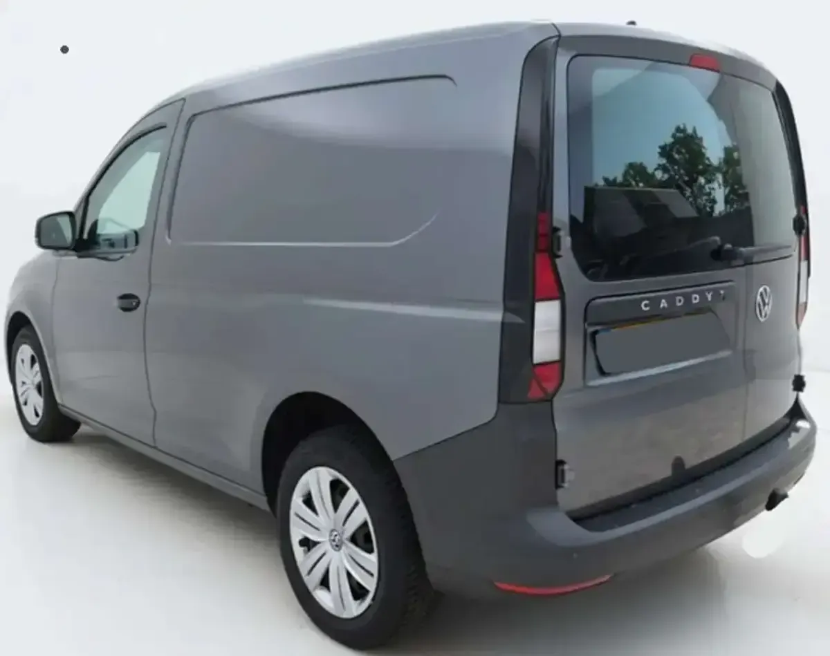 Usata VW Caddy 102 CV (75 kW) 2025 Grigio Monovolume