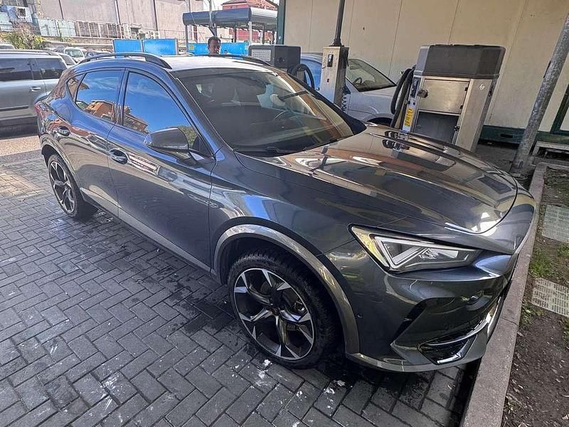 Grigio Usata 2023 Cupra Formentor SUV | 28.000 € (Buon prezzo) - Immagine 1/4