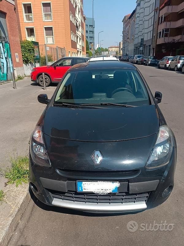 Usata 2012 Renault Clio IV Utilitaria | 4900 € (Super prezzo) - Immagine 1/4