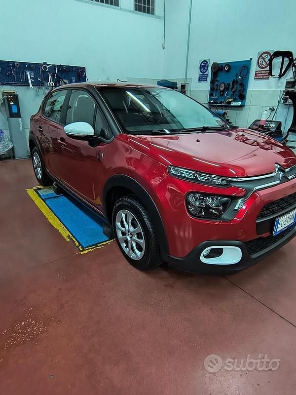 Usata Citroën C3 101 CV (74 kW) 2023 Rosso Utilitaria