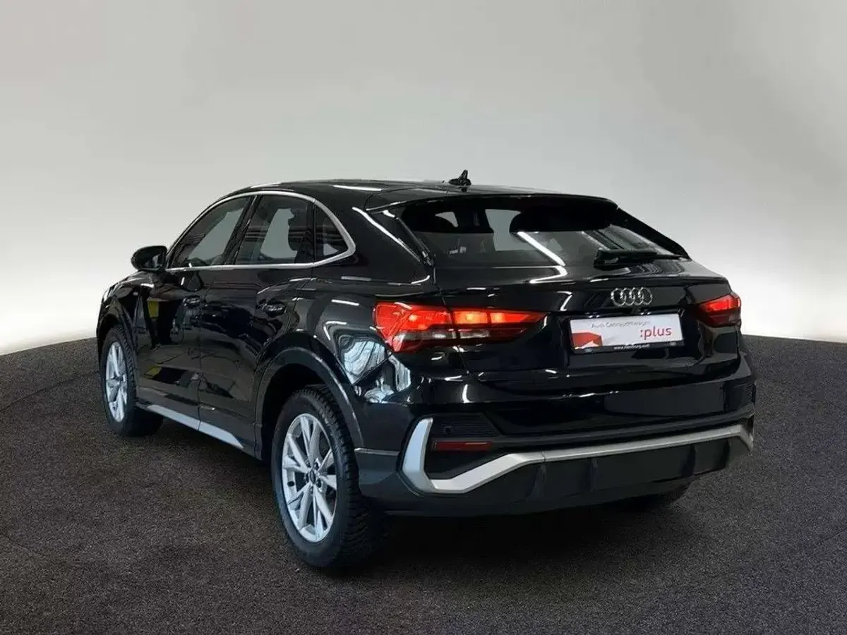 Usata Audi Q3 Sportback S-Line 150 CV (110 kW) 2022 Nero SUV