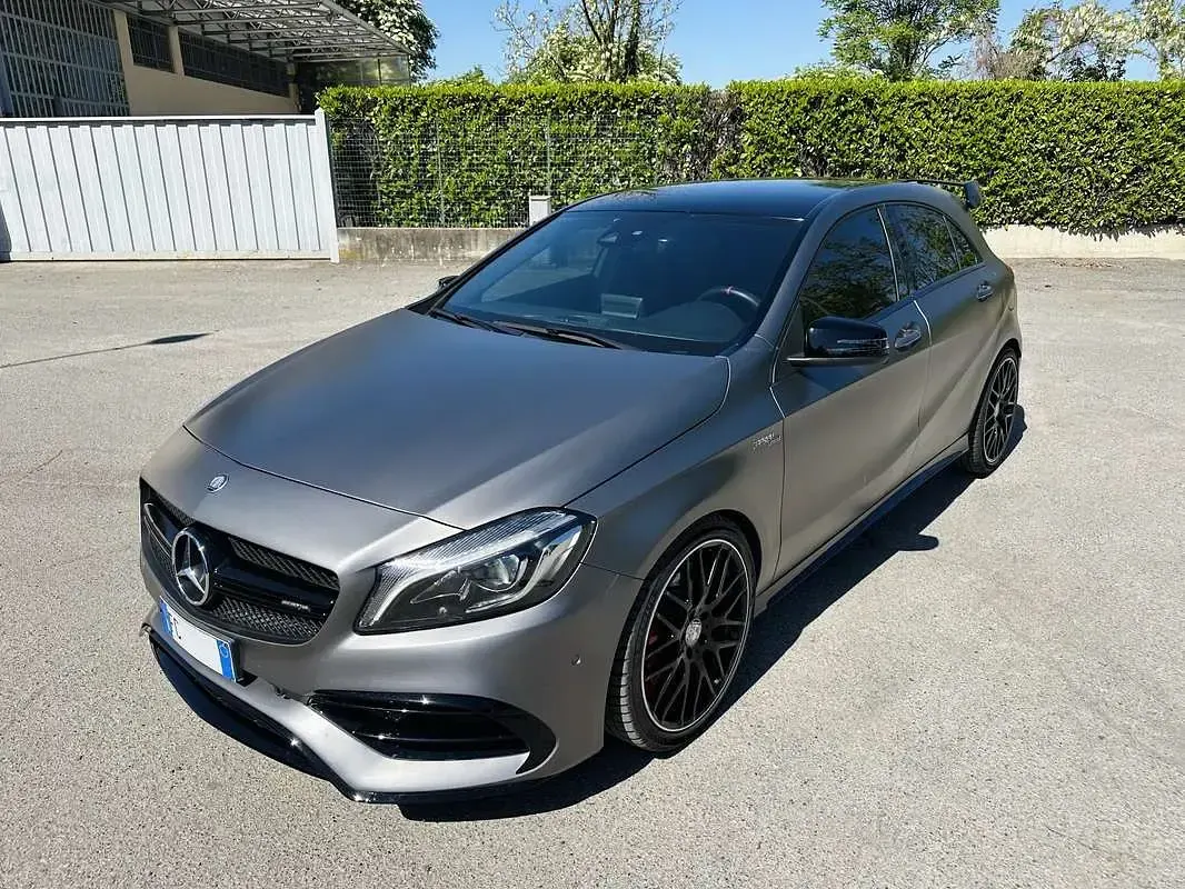 Usata Mercedes A45 AMG AMG 381 CV (280 kW) 2016 Grigio Utilitaria