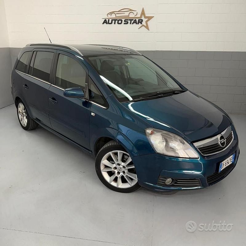 Usata Opel Zafira Cosmo 120 CV (88 kW) 2007 Blu Monovolume