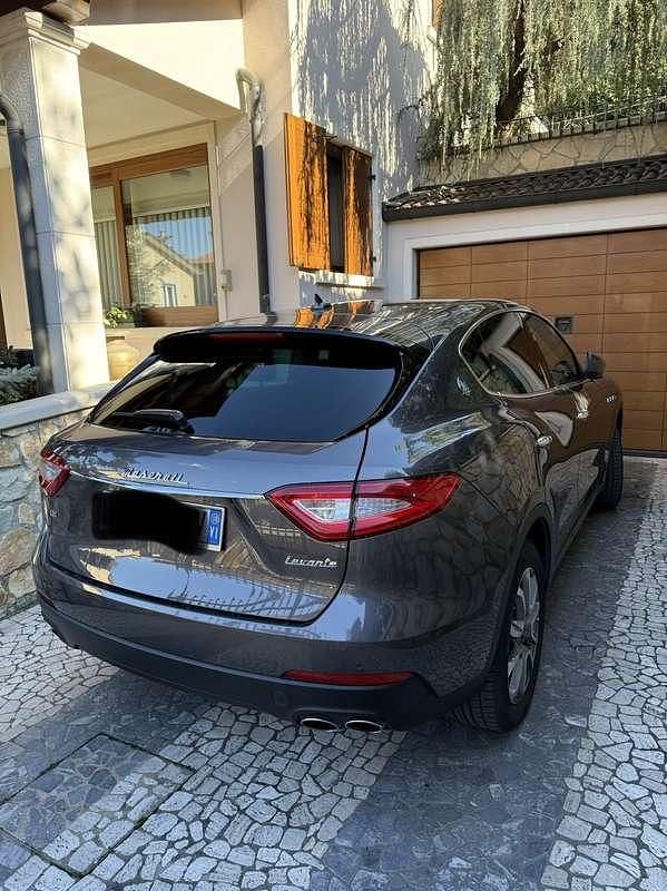 Usata Maserati Levante 250 CV (183 kW) 2018 SUV