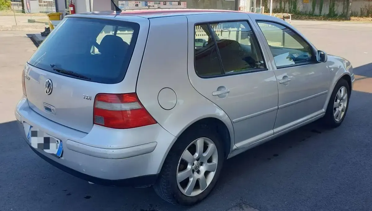 Usata VW Golf IV Comfortline 101 CV (74 kW) 2004 Grigio Berlina