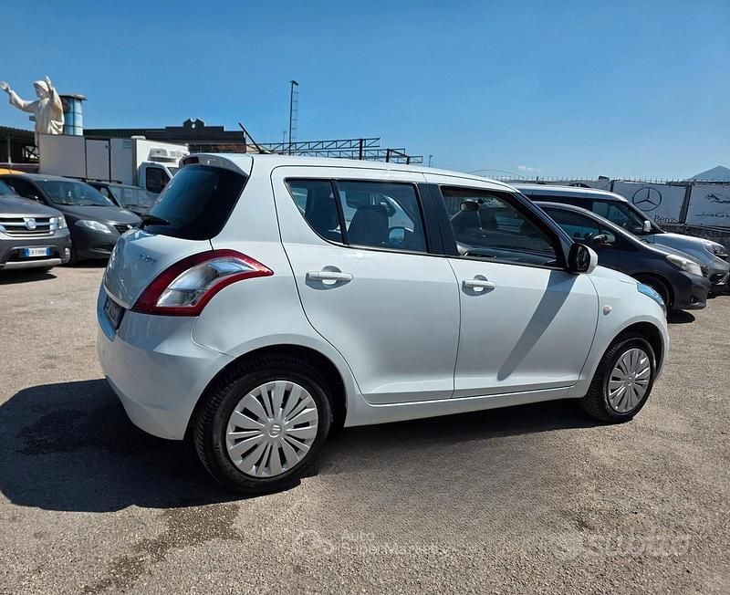 Usata Suzuki Swift 94 CV (69 kW) 2013 Utilitaria