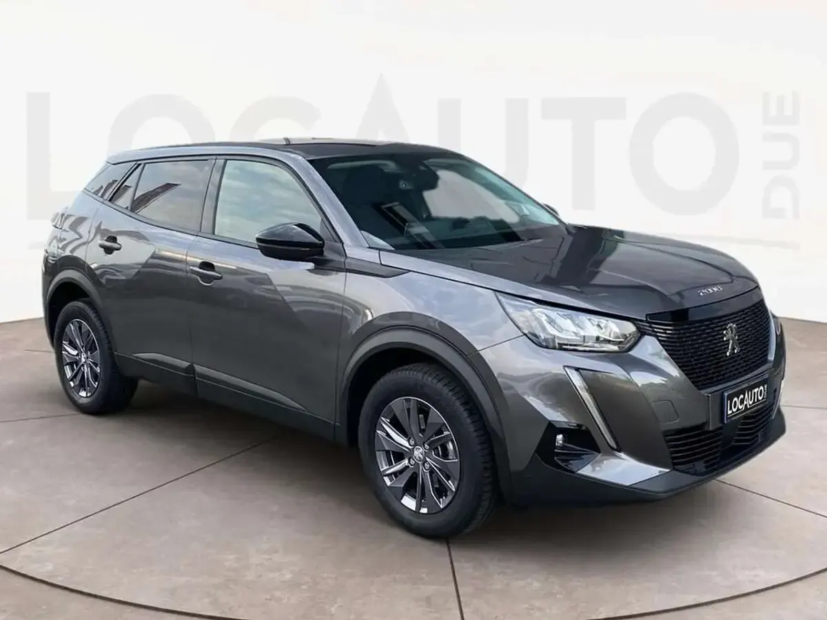 Usata Peugeot 2008 Active 102 CV (75 kW) 2022 Grigio SUV