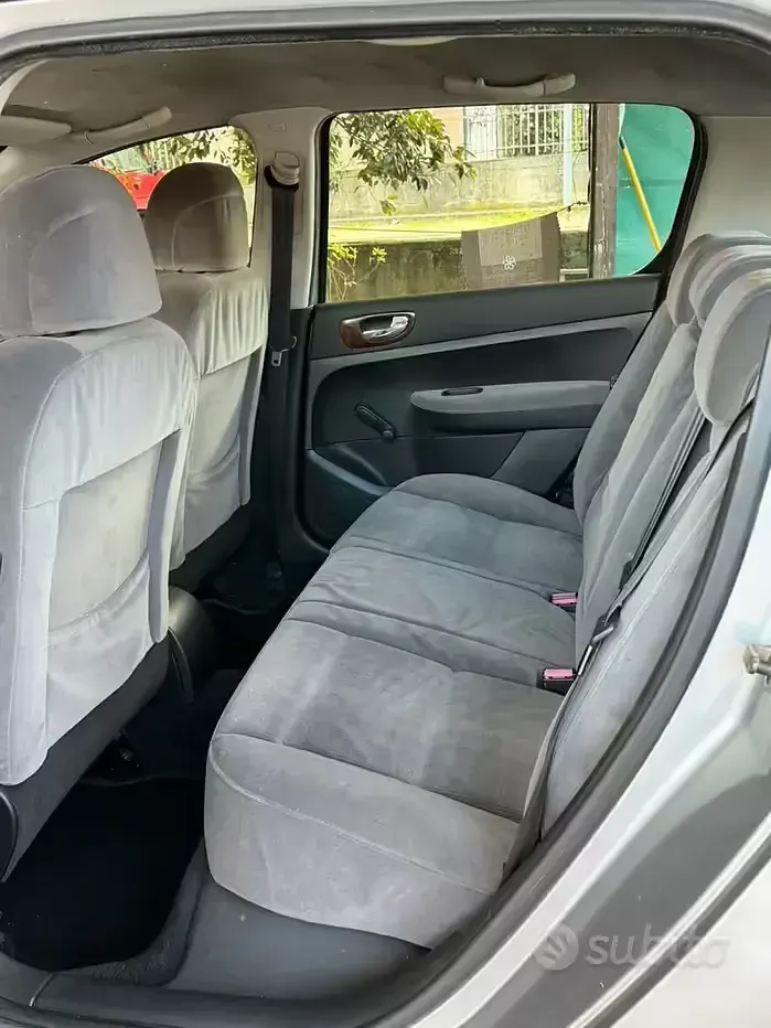 Usata Peugeot 307 68 CV (50 kW) 2003 Grigio Utilitaria