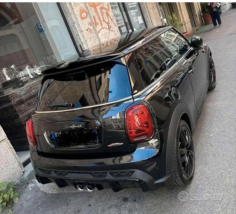 Usata Mini John Cooper Works 231 CV (169 kW) 2024 Nero Utilitaria